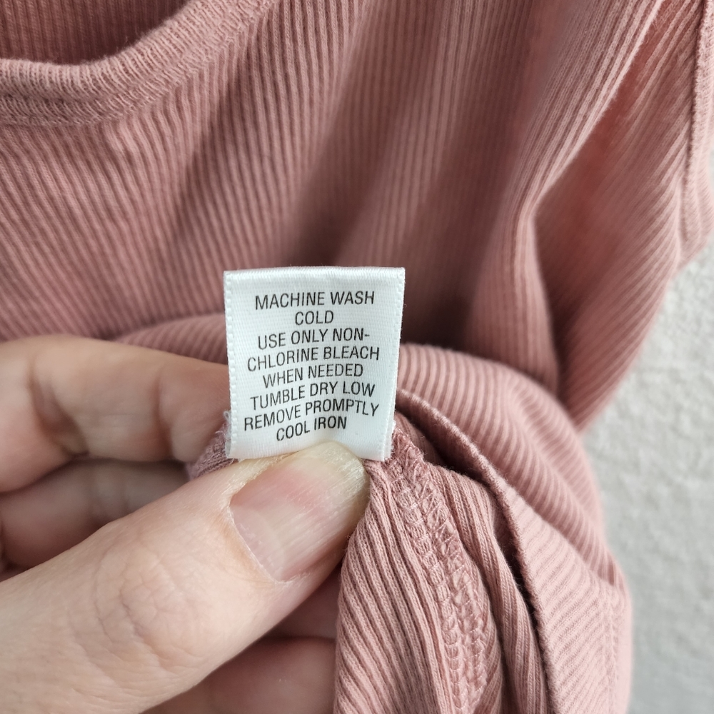 Cute Ribbed Pink Tank Top - Picture 5 of 5